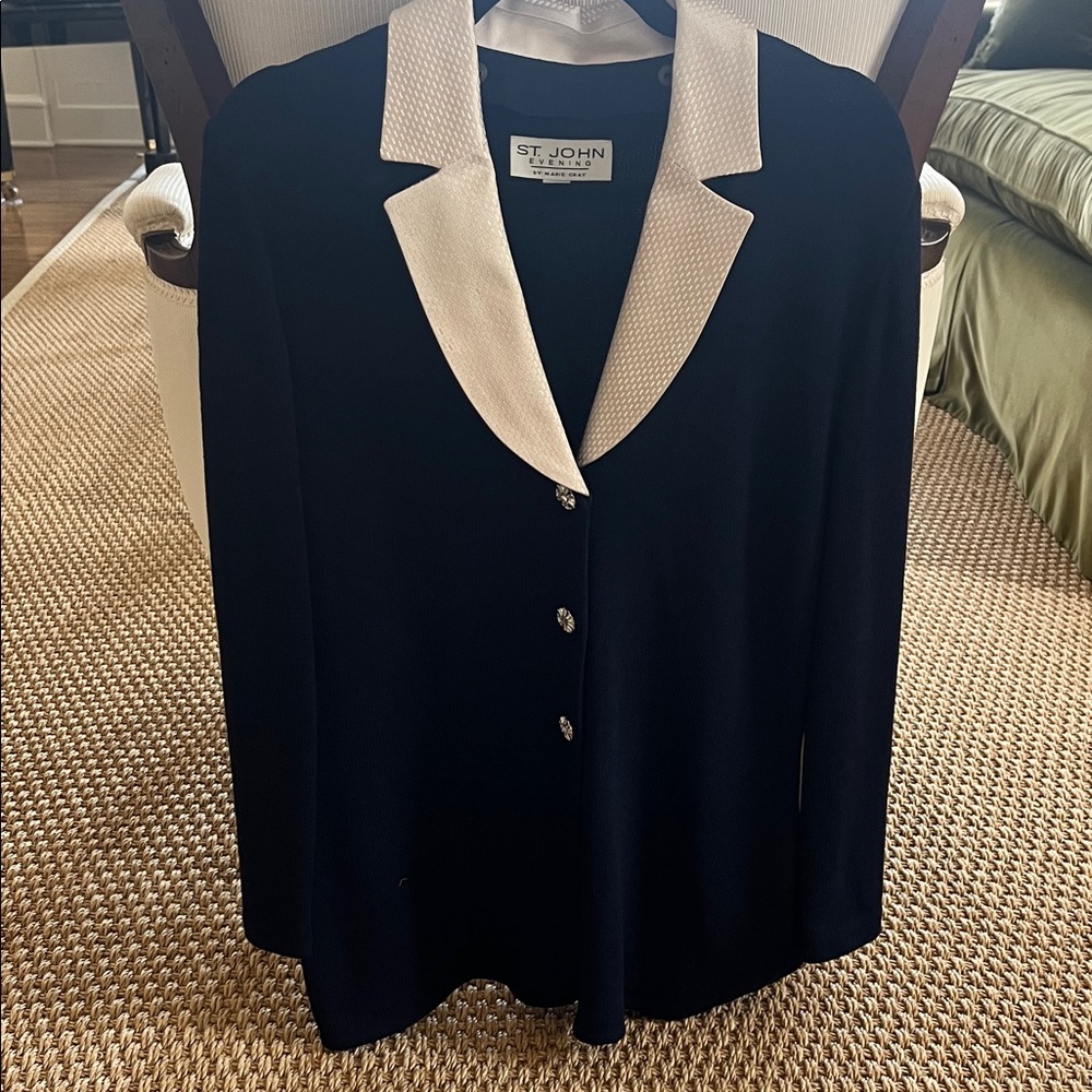 St. John Navy Knit Jacket with Cream Removable Collar